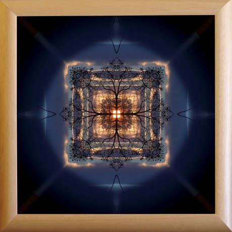 Podzimní Západ Slunce (MANDALA 080) MANDALA 080 - 25x25 rám přírodní dřevo